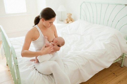 ¿Cuánto tiempo debe dormir el bebé antes de alimentarse?