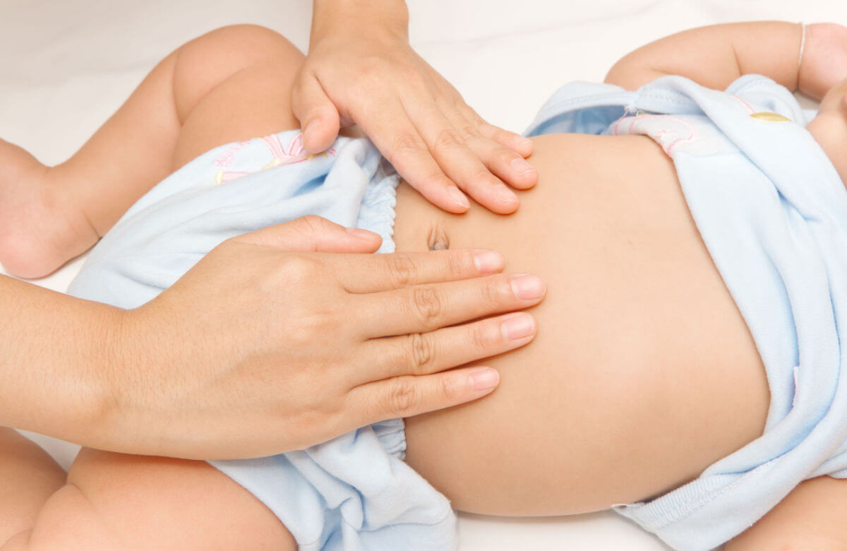11 masajes contra el estreñimiento del bebé
