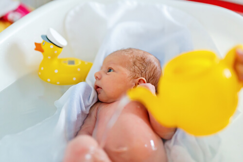 6 tips para el primer baño del bebé