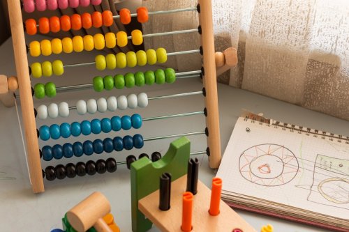 Ábaco para impulsar la inteligencia matemática en los niños.