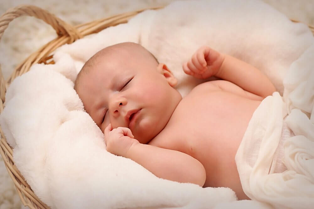 creciendo Geometría compromiso Es normal que el bebé duerma mucho? - Eres Mamá