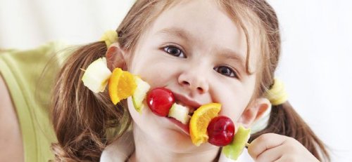 Formas de hacer atractivas las frutas para los niños.