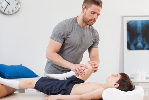Se requiere tratamiento fisioterapéutico para curar el síndrome de Perthes.