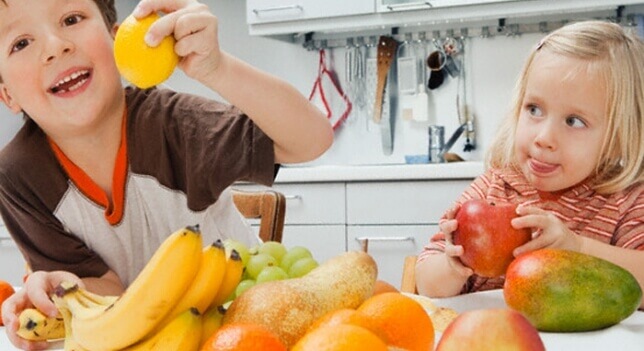 Formas de hacer atractivas las frutas para niños.