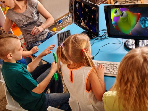 La tecnología puede ser una gran herramienta para motivar a los niños en clase.