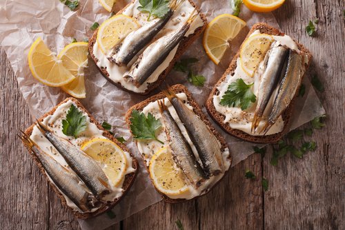 Las sardinas están incluidas en los alimentos ricos en hierro para embarazadas.
