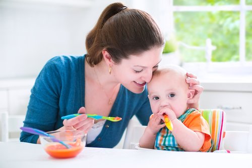 La rutina de alimentación del bebé será beneficiosa también para los padres.