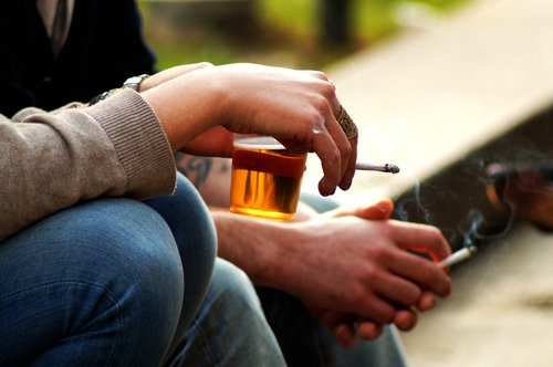 Es bueno que los adolescentes sepan qué consecuencias comporta beber alcohol.
