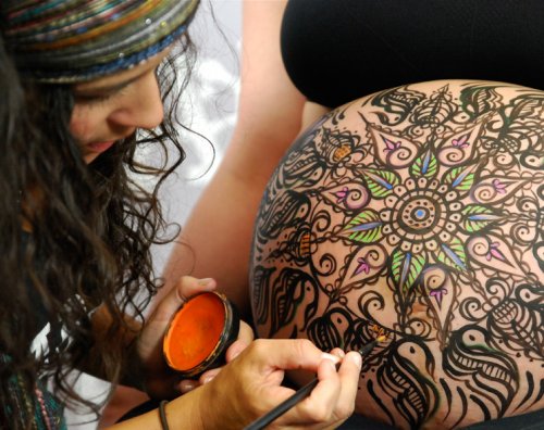 ¿Qué es el belly painting?
