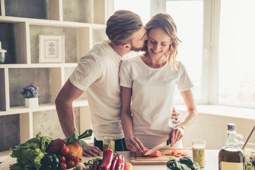 las muestras de cariño son indispensables para el buen funcionamiento de la pareja.