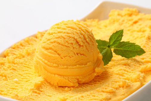 Para exaltar el aroma de cualquier helado, puedes agregar un poco de jugo de limón.