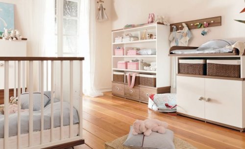 Hay muchas ideas de armarios para la habitación del bebé entre las que puedes elegir.