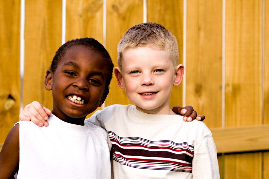 Consejos para criar niños bilingües.