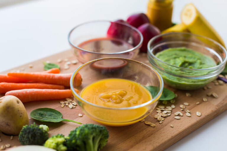 3 purés con proteínas para niños