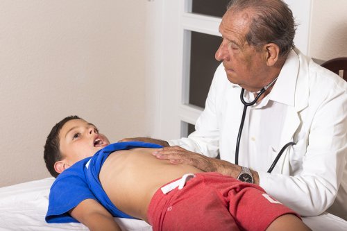 ¿Cómo identificar la apendicitis en niños?