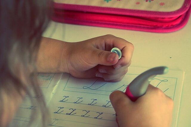 ¿Qué hacer para que los niños estudien de manera habitual?