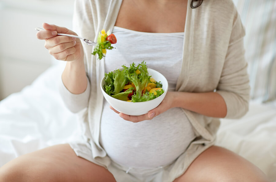 Alimentación durante el embarazo - prevenir estrías