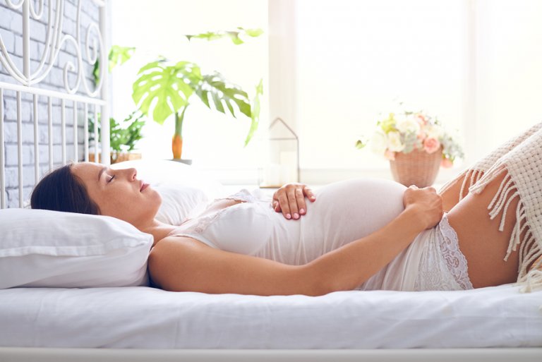7 consejos para dormir bien en verano si estás embarazada