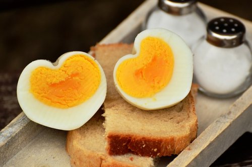 O ovo é um elemento importante na dieta adequada para crianças desportistas.