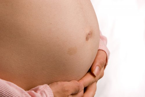 Cuáles son los cambios que experimenta el ombligo durante el embarazo