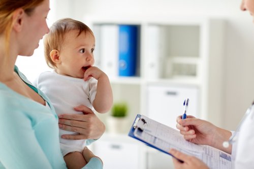 La relación entre padres y pediatra es esencial para tratar a los bebés con epilepsia.