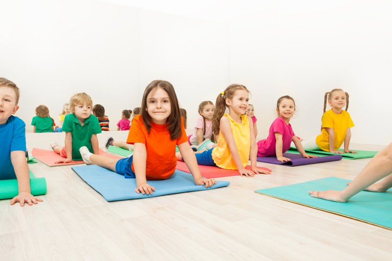 Cinco posturas de yoga para niños