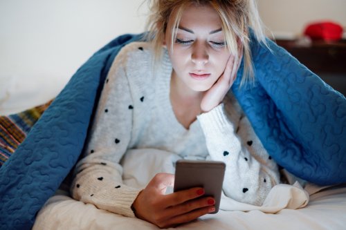 Los problemas de sueño en la adolescencia pueden tener su origen en malos hábitos de descanso.