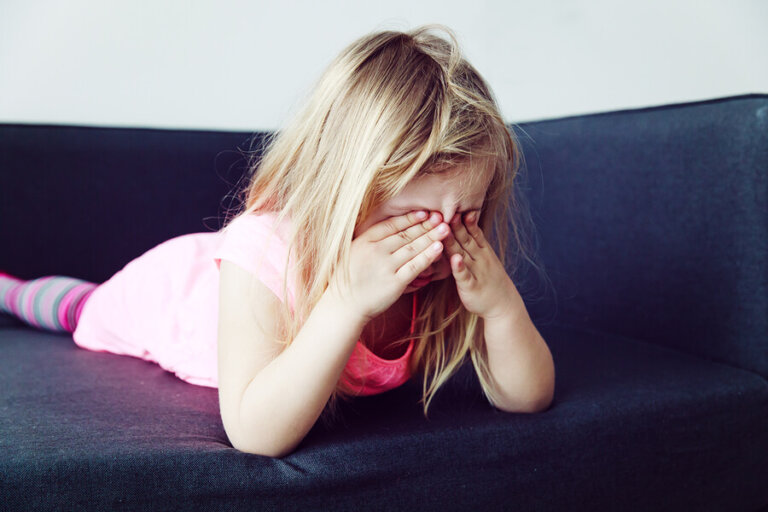 ¿Tu hijo siempre quiere ser el centro de atención? ¡Descubre la razón!