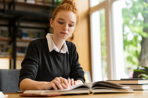 El valor pedagógico de las bibliotecas no se circunscribe a la población estudiantil, sino que toda persona tiene acceso a estos servicios.