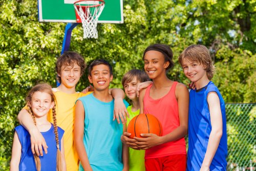 No debemos presionar a los niños para que sean los mejores en el deporte, sino estimularlos a aprender con sus compañeros.