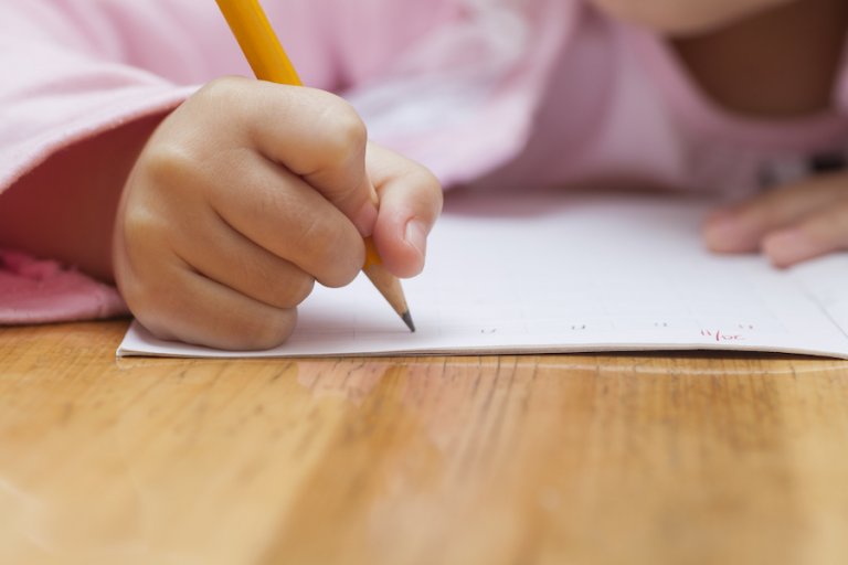 ¿Cómo ayudar a los niños a mejorar su escritura?