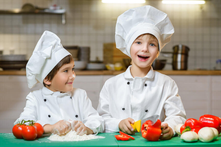 Ideas de regalos de primera comunión para niños a los que les guste cocinar: un delantal.