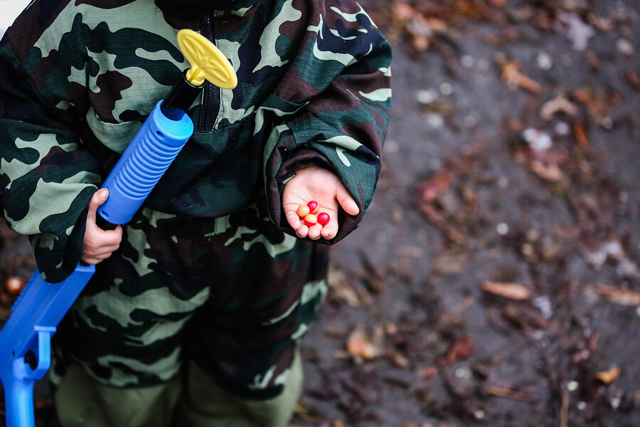 PAINTBALL | Niño jugando al paintball