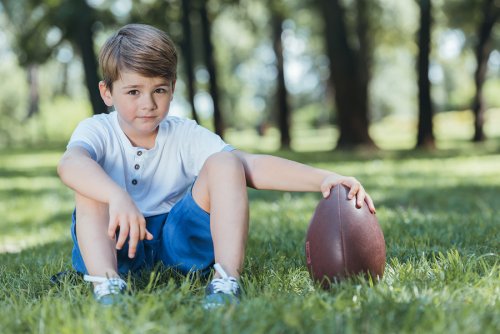 La penetrante mirada de este niño habla de sus deseos de jugar rugby