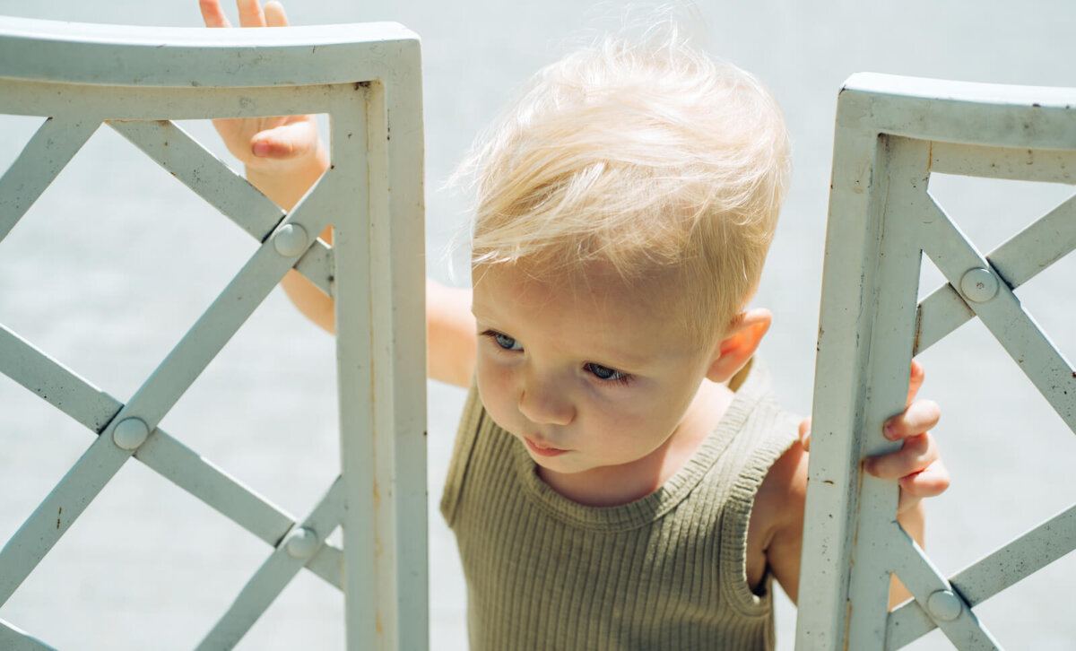 Niño pequeño que ha dejado de ser bebé