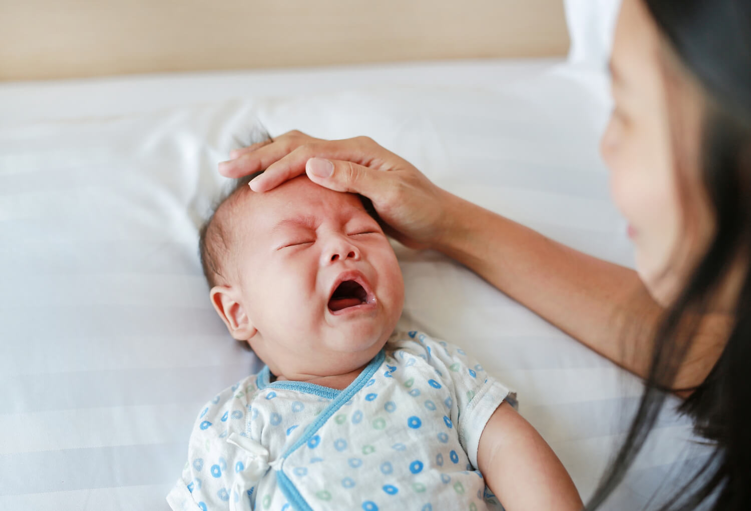 ¿Qué hacer si mi bebé se ha dado un golpe en la cabeza?