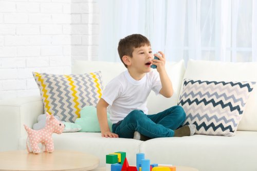 El inhalador es un posible tratamiento del asma en niños.