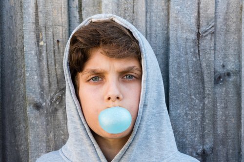 Mon fils a avalé un chewing-gum.