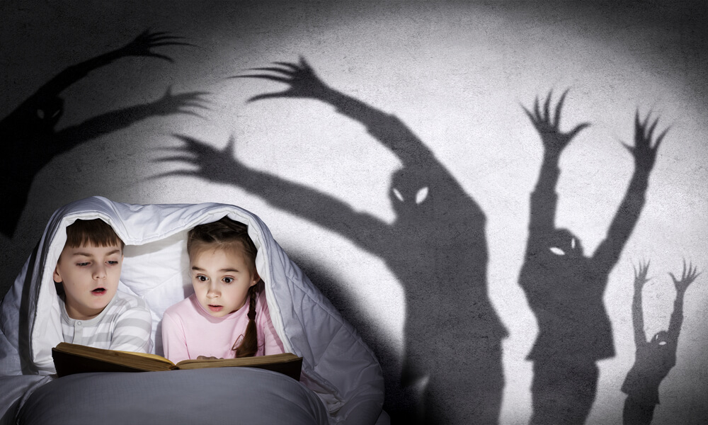 Cómo contar cuentos de miedo a los niños