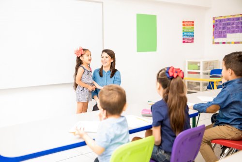 Mi hijo tiene miedo a hablar en público.