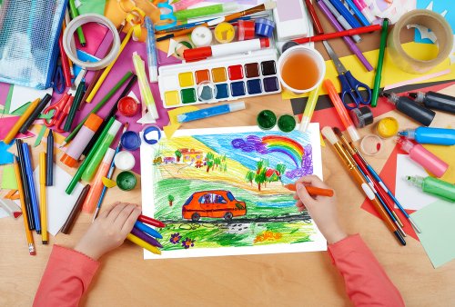 Beneficios de que los niños aprendan a dibujar.