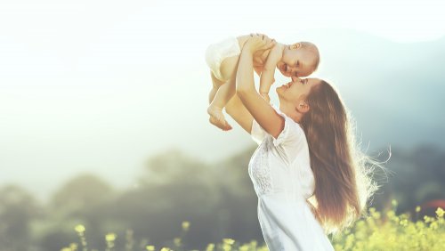 Las emociones que no aceptas se reflejan en tus hijos.