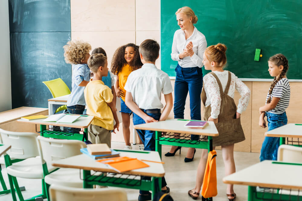 Cómo un maestro puede crear confianza en los alumnos Eres Mamá