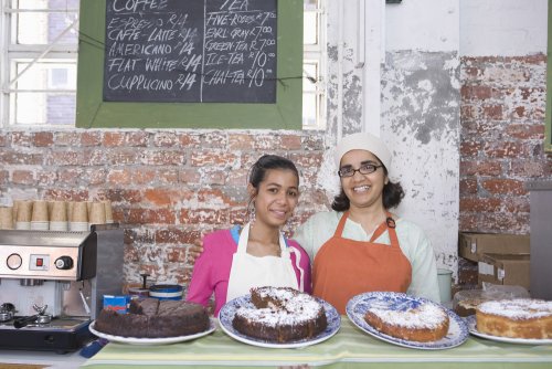 ¿Pueden trabajar los hijos en el negocio familiar?