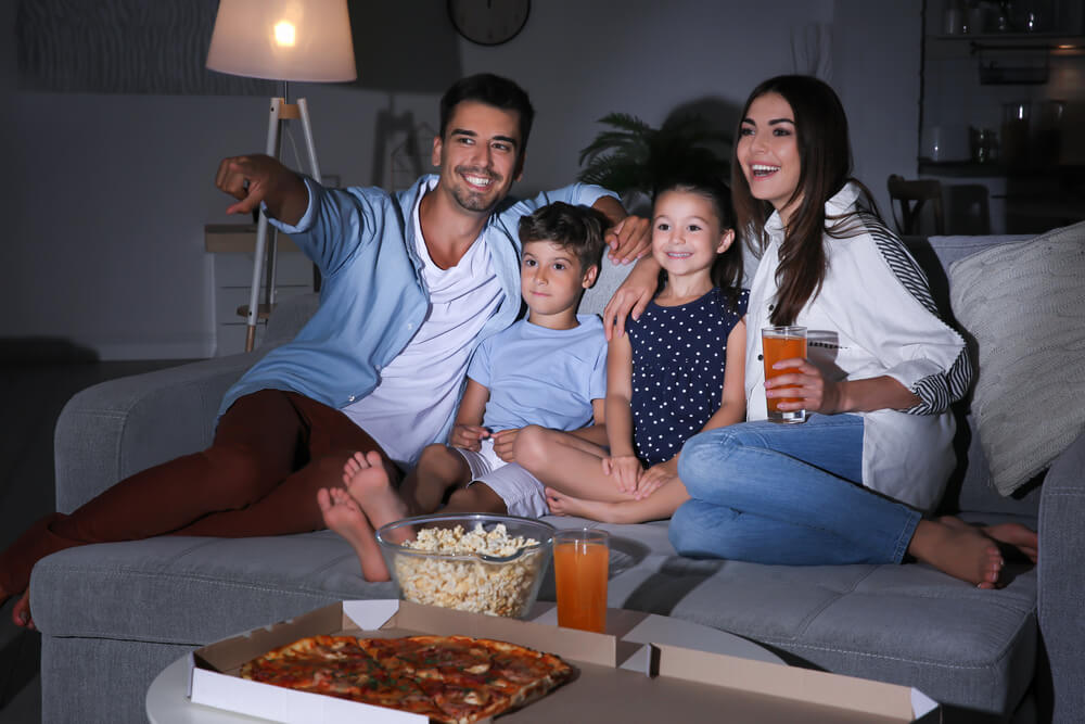 Ideas para una gran sesión de cine familiar en casa