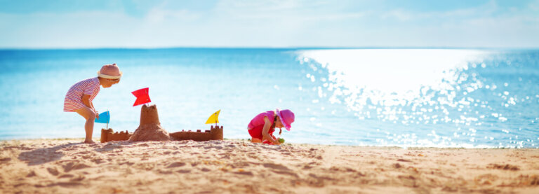 Normas de seguridad para ir a la playa con nuestros hijos