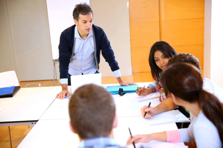 ¿Qué implica el proceso de enseñanza-aprendizaje?