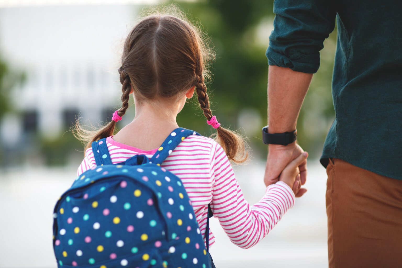 ¿Cómo Escolarizar A Un Niño Inmigrante En España? - Eres Mamá