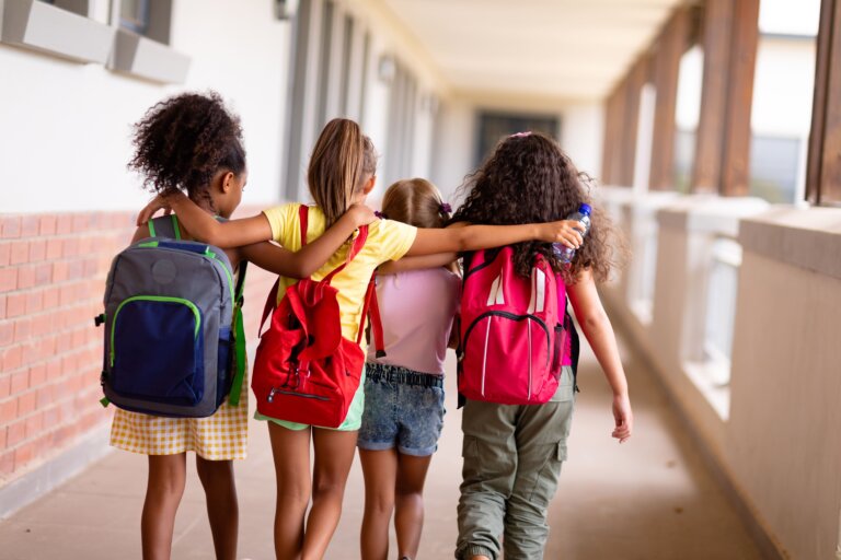 ¿Cómo escolarizar a un niño inmigrante en España?