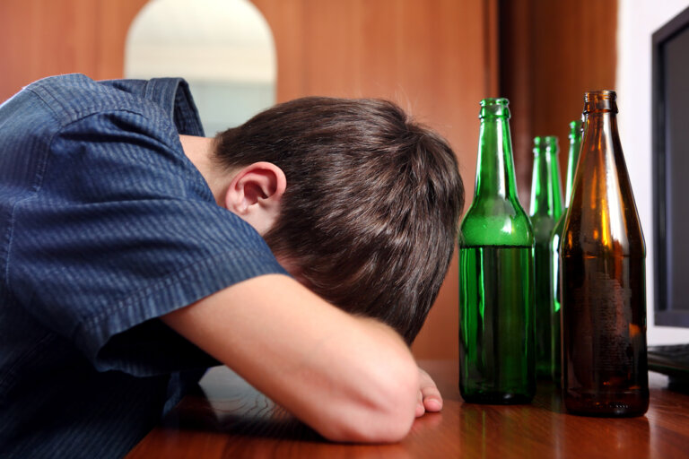 Enseña a tu hijo a decir no al alcohol